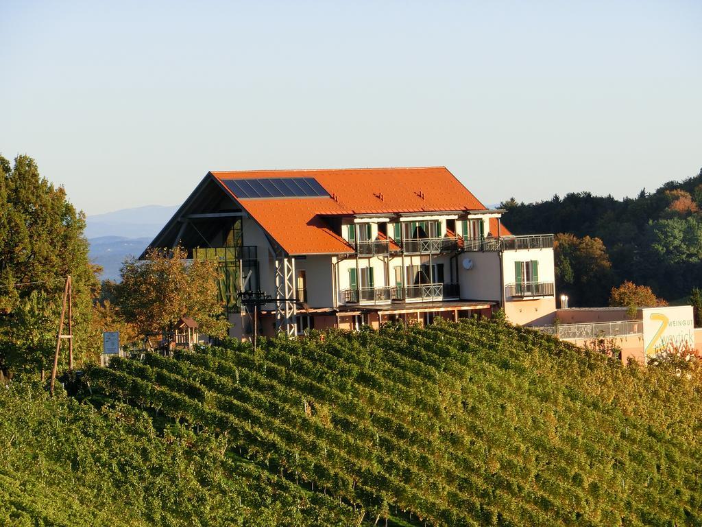 Zweytick Gaestezimmer Weingut Ratsch an der Weinstrasse Exterior photo