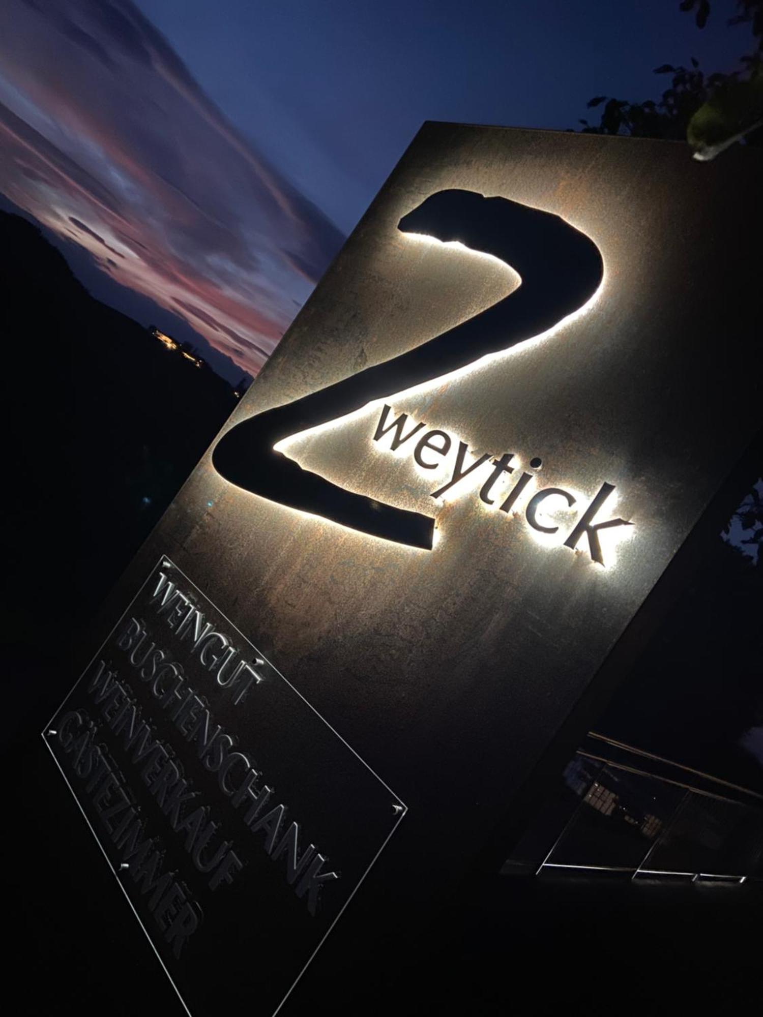 Zweytick Gaestezimmer Weingut Ratsch an der Weinstrasse Exterior photo