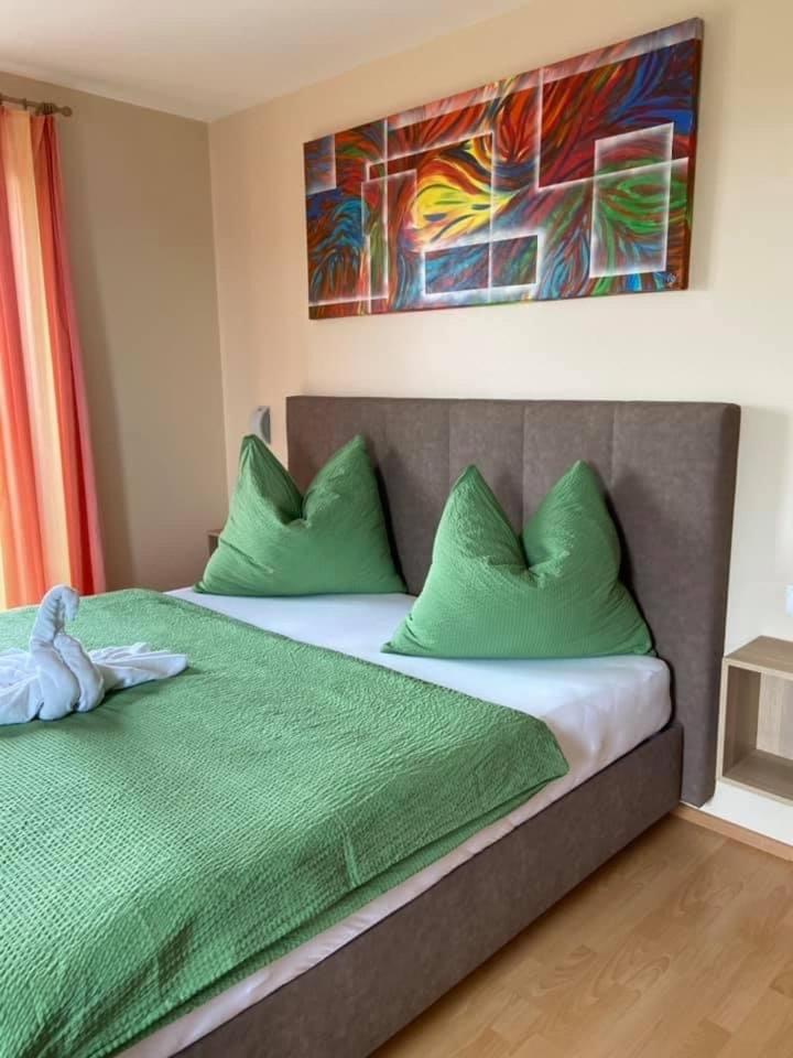 Zweytick Gaestezimmer Weingut Ratsch an der Weinstrasse Exterior photo