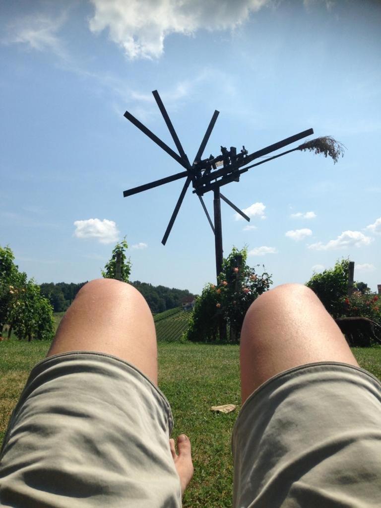 Zweytick Gaestezimmer Weingut Ratsch an der Weinstrasse Exterior photo